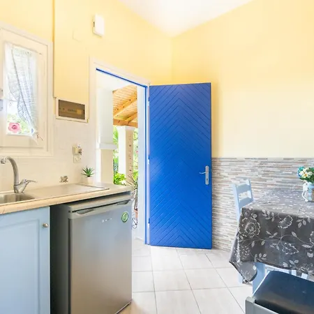 Angelina 3 * Roda (Corfu)