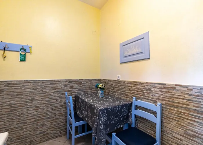 Angelina 3 * Roda (Corfu)